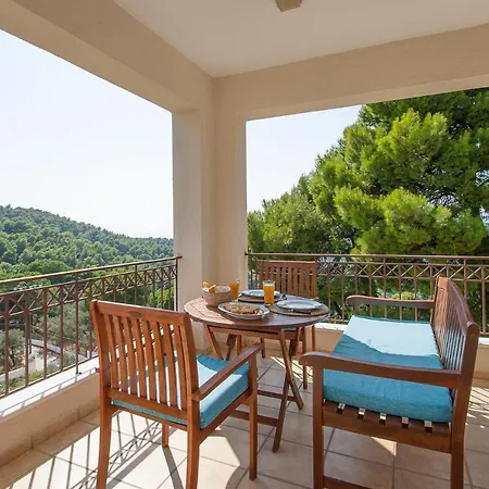 Sunny Villa Skiathos Town