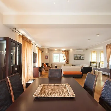 Sunny Villa Skiathos Town
